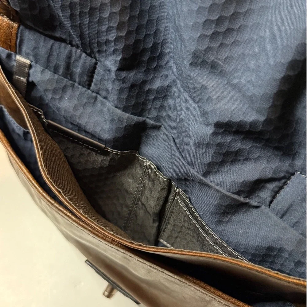 Tumi modern alpha